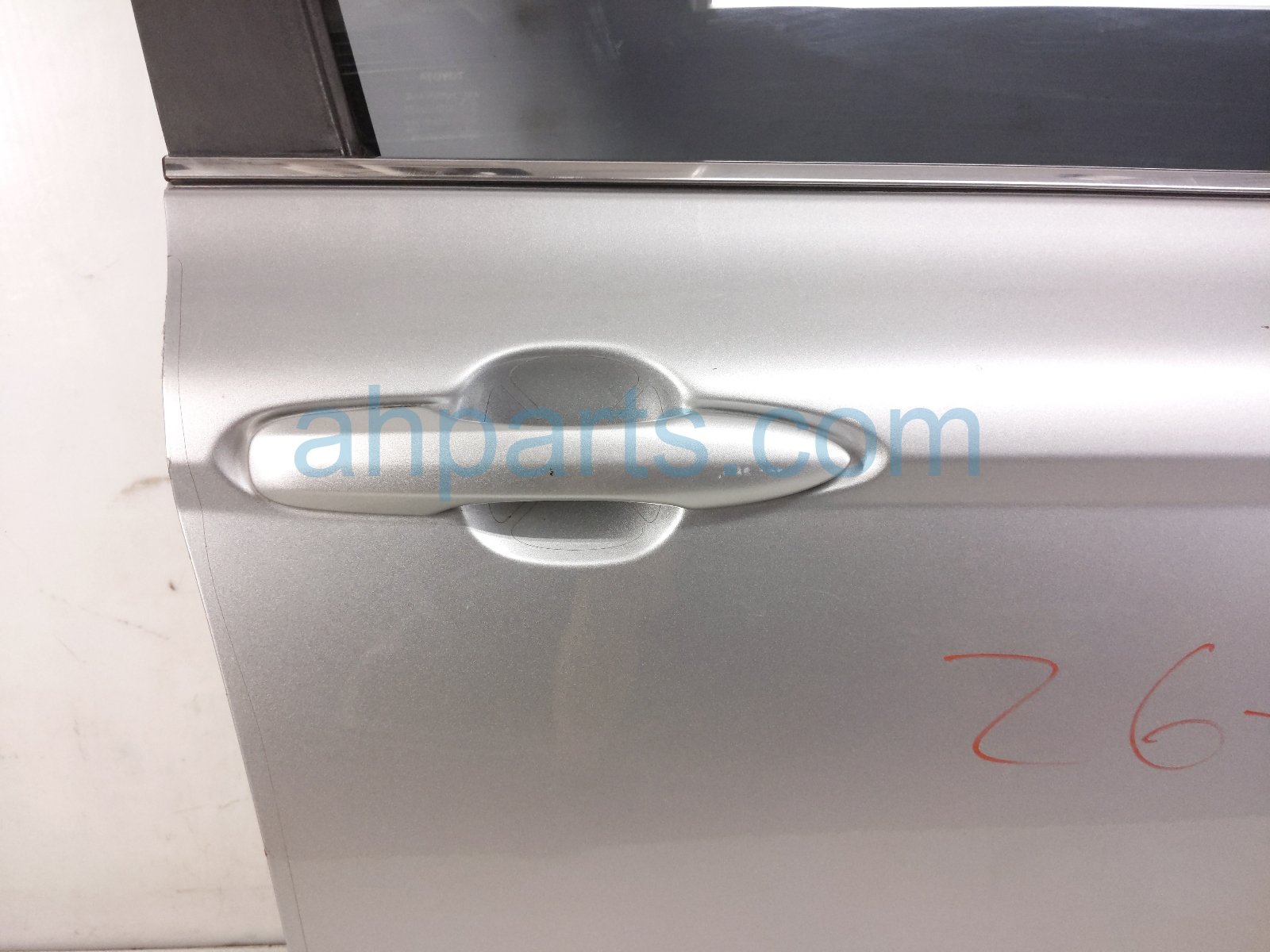 2018 Toyota Camry Front Passenger Door Silver No Mirror/trim 67001 33231 Replacement 2018 Toyota Camry Front Passenger Door Silver No Mirror/trim 67001 33231 Replacement thumbnail
