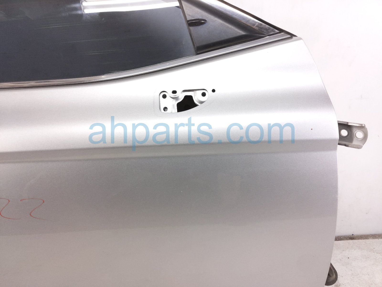 2018 Toyota Camry Front Passenger Door Silver No Mirror/trim 67001 33231 Replacement 2018 Toyota Camry Front Passenger Door Silver No Mirror/trim 67001 33231 Replacement thumbnail
