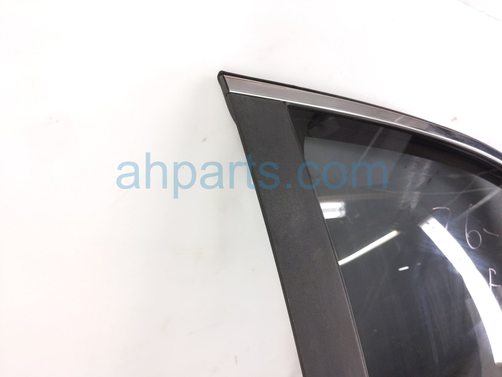 2018 Toyota Camry Front Passenger Door Silver No Mirror/trim 67001 33231 Replacement 2018 Toyota Camry Front Passenger Door Silver No Mirror/trim 67001 33231 Replacement thumbnail