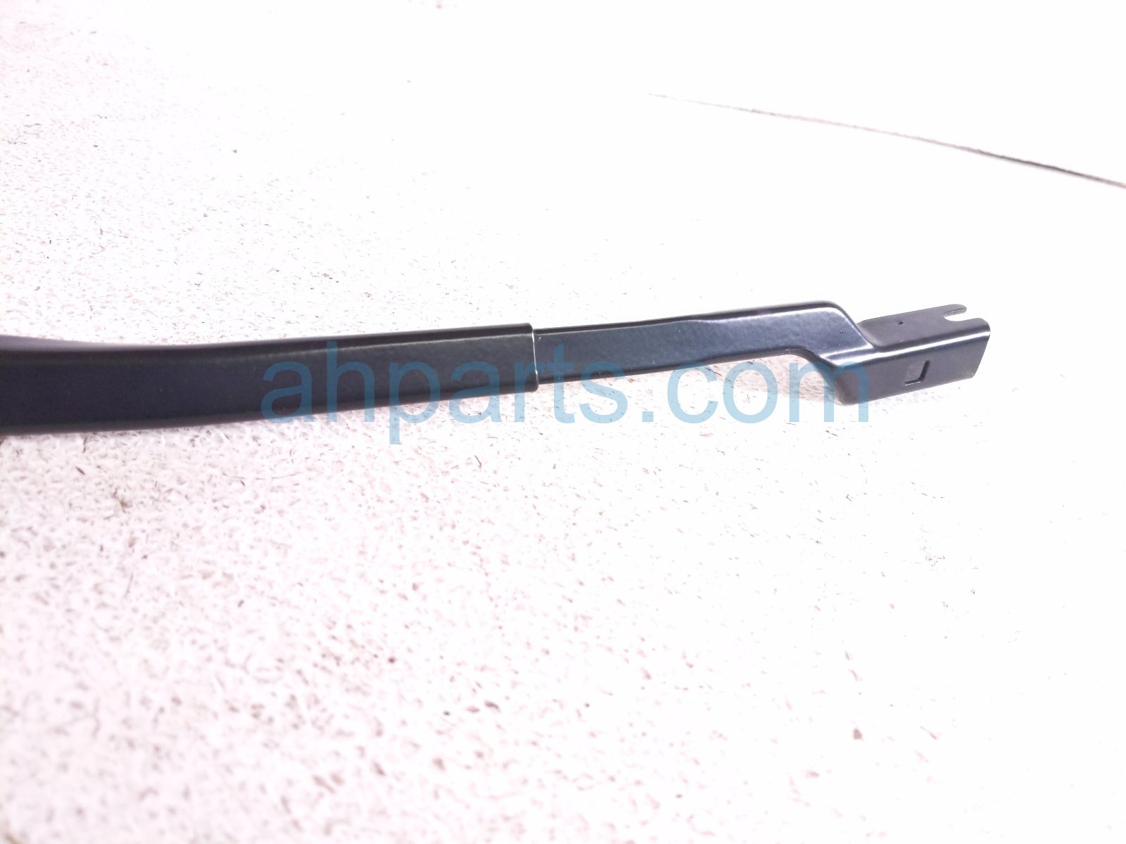 2021 Toyota C HR Driver Windshield Wiper Arm *japan 85221 10170 Replacement 2021 Toyota C HR Driver Windshield Wiper Arm *japan 85221 10170 Replacement thumbnail