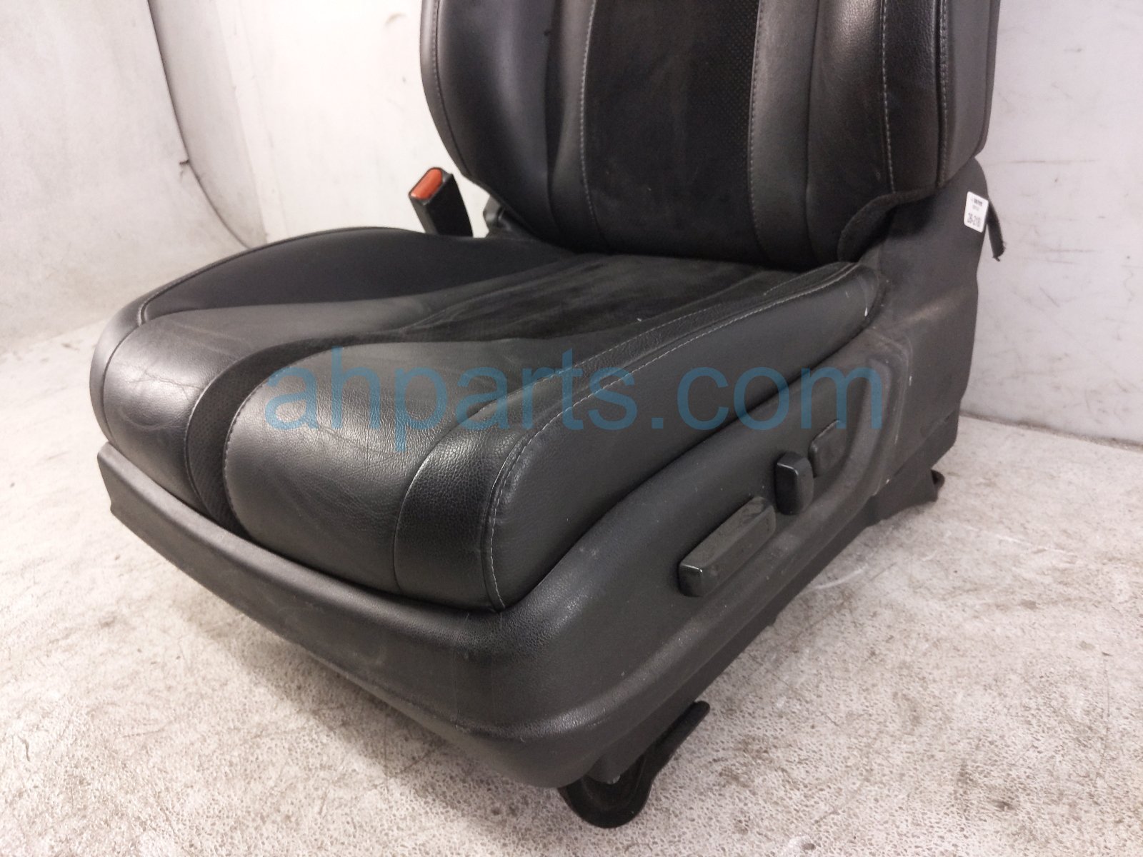 2021 Acura ILX Front Driver Seat Black W/o Airbag* 81525 T3R A91ZG Replacement 2021 Acura ILX Front Driver Seat Black W/o Airbag* 81525 T3R A91ZG Replacement thumbnail