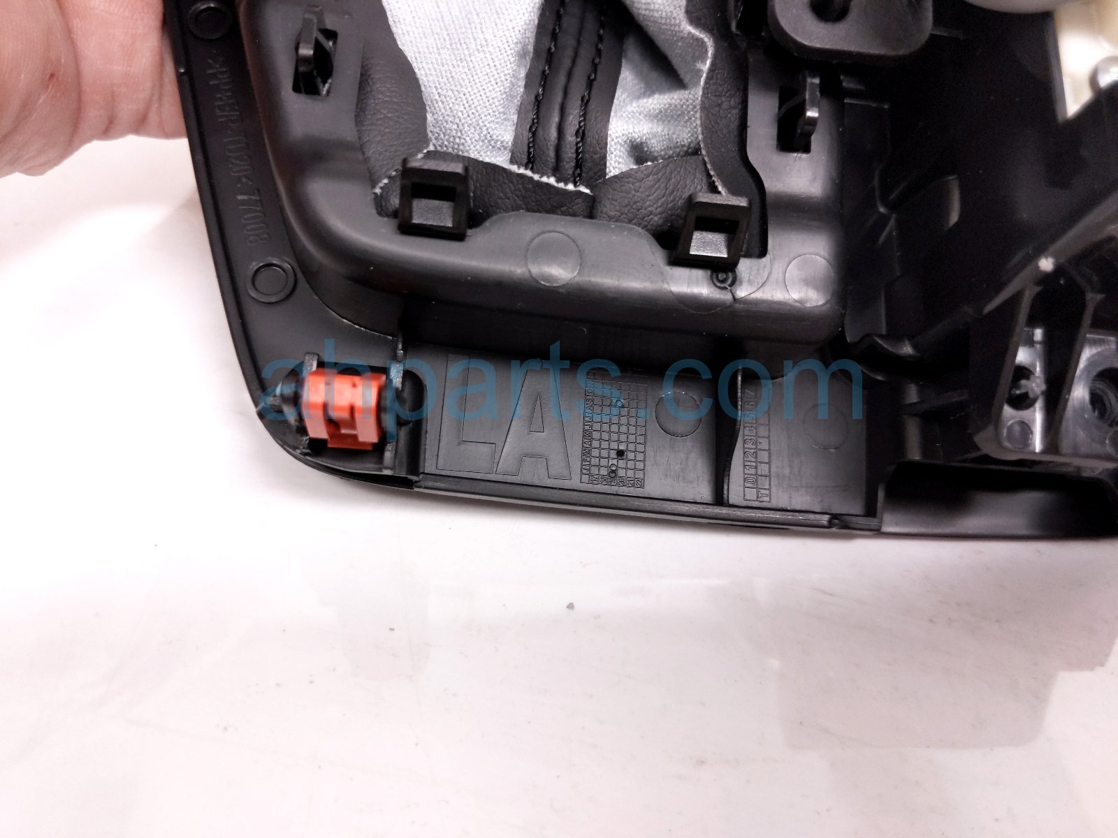 2024 Toyota Rav 4 Center Shifter Bezel W/boot Sw blk 58808 0R030 C0 Replacement 2024 Toyota Rav 4 Center Shifter Bezel W/boot Sw blk 58808 0R030 C0 Replacement thumbnail
