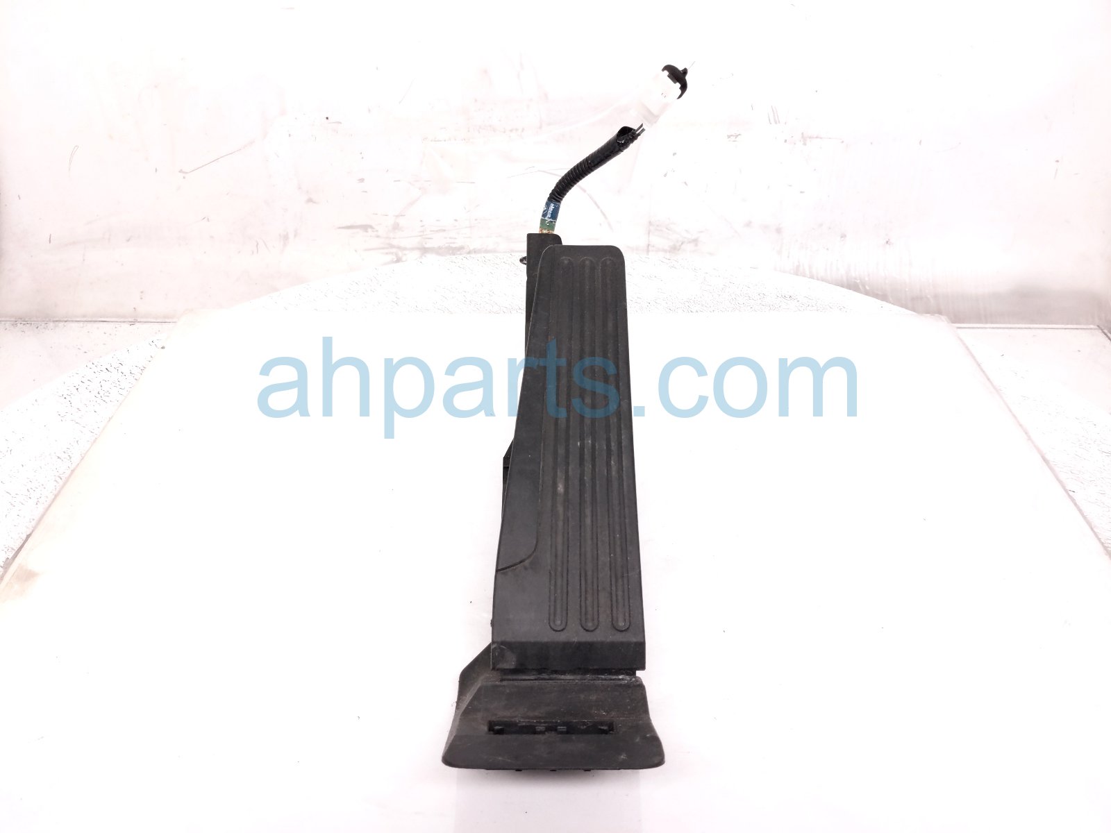 Infiniti GAS / ACCELERATOR PEDAL ASSY