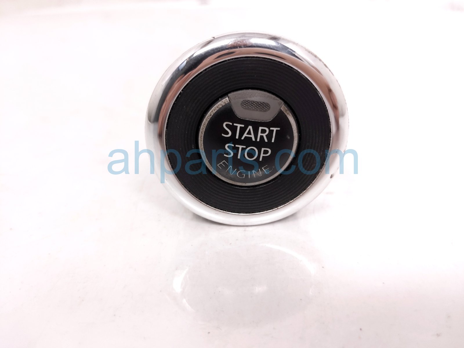 PUSH START / STOP IGNITION SWITCH