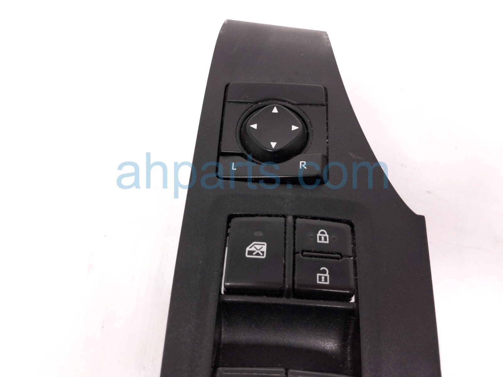 2019 Toyota Rav 4 Power / Master Window Control Switch Driver 84040 0R040 Replacement 2019 Toyota Rav 4 Power / Master Window Control Switch Driver 84040 0R040 Replacement thumbnail