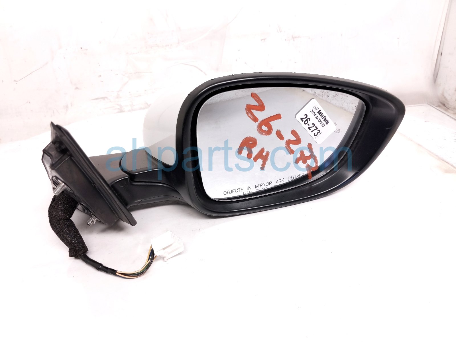 Honda RH SIDE VIEW MIRROR - WHITE