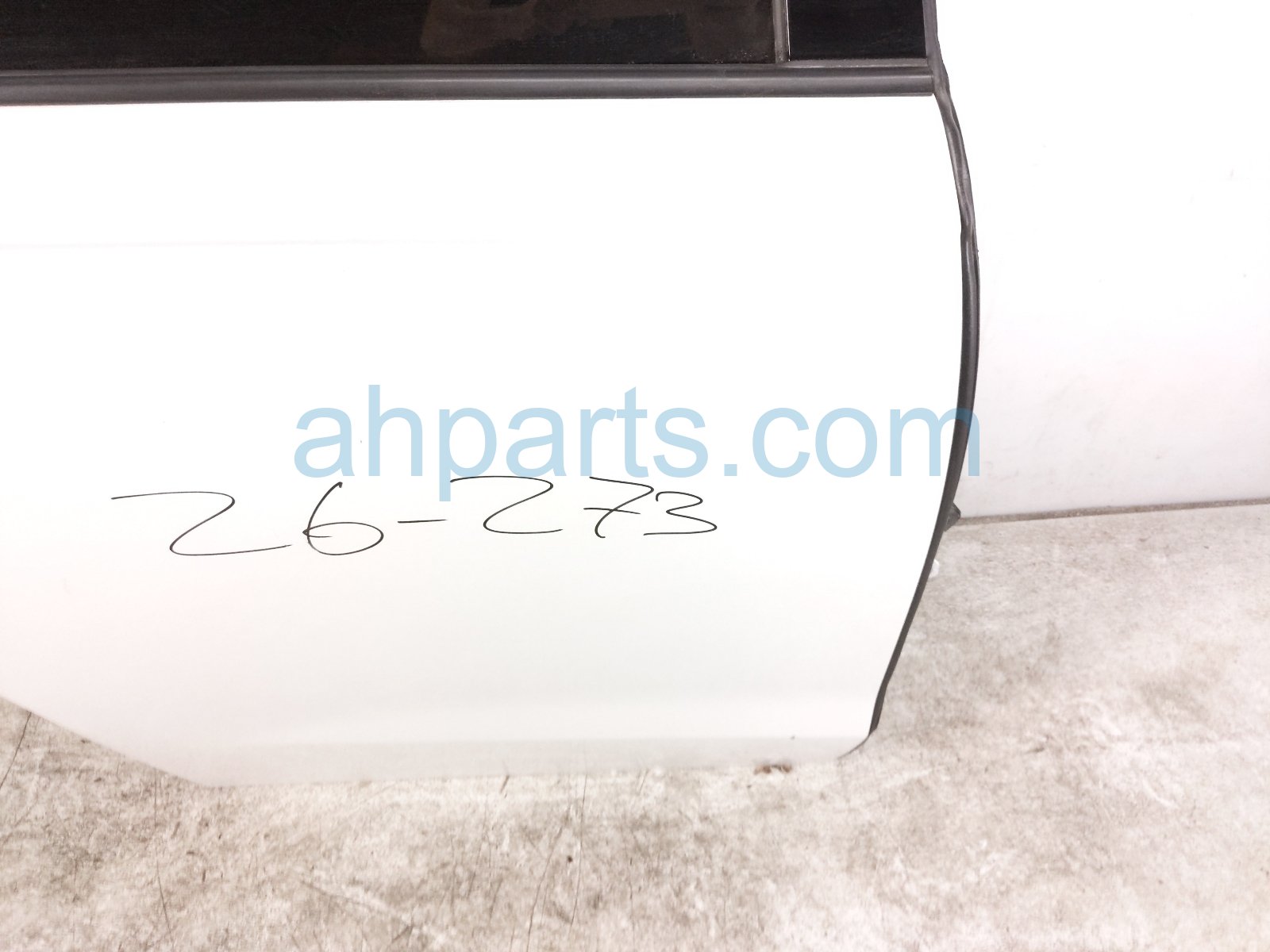2024 Honda Accord Rear Passenger Door White No Inside Trim 67510 30A A00ZZ Replacement 2024 Honda Accord Rear Passenger Door White No Inside Trim 67510 30A A00ZZ Replacement thumbnail