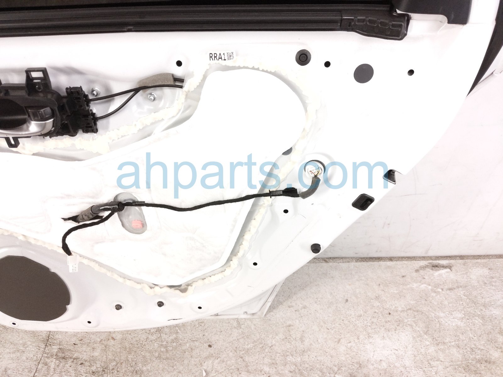 2024 Honda Accord Rear Passenger Door White No Inside Trim 67510 30A A00ZZ Replacement 2024 Honda Accord Rear Passenger Door White No Inside Trim 67510 30A A00ZZ Replacement thumbnail