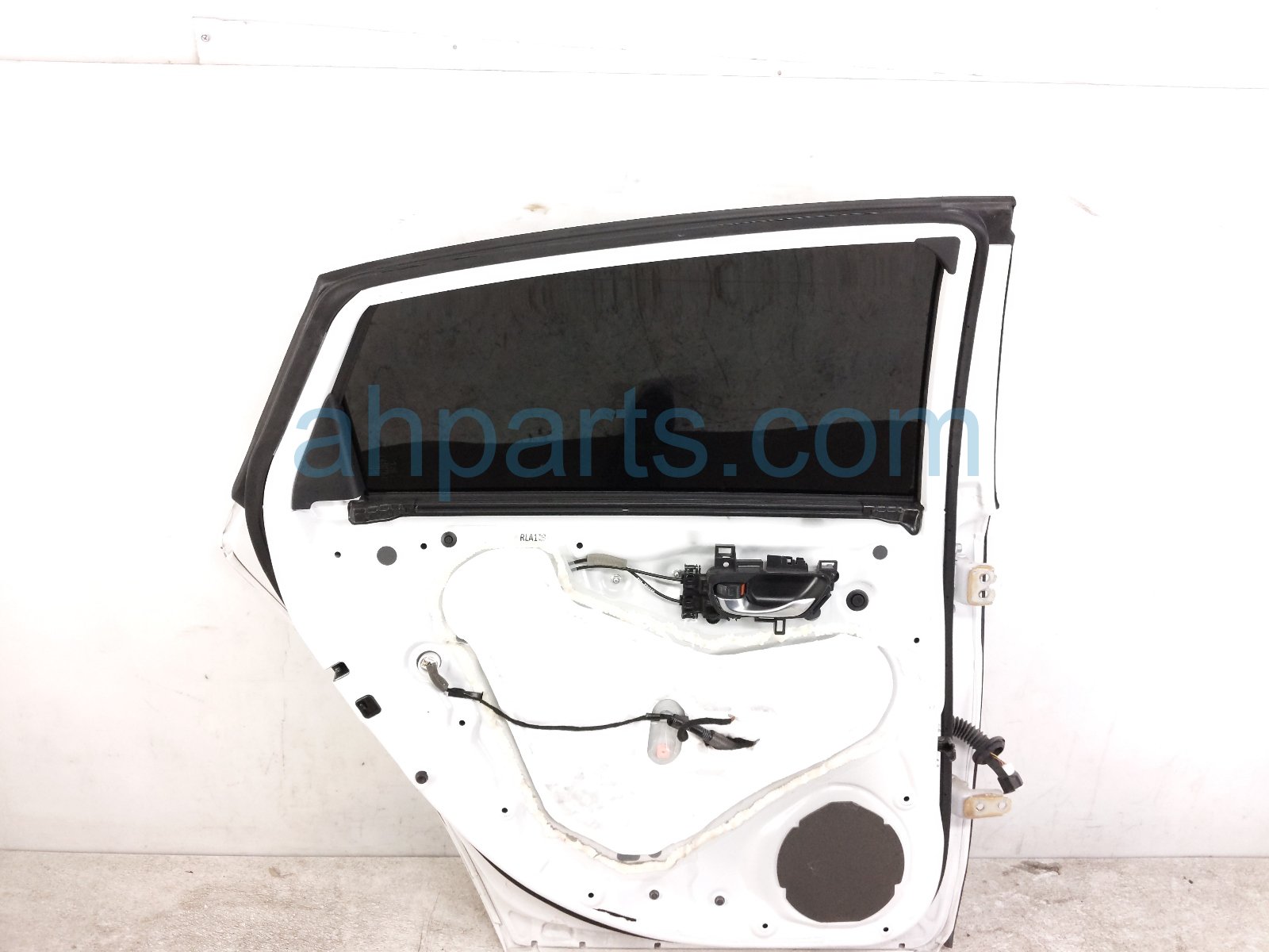 2024 Honda Accord Rear Driver Door White No Inside Trim 67550 30A A00ZZ Replacement 2024 Honda Accord Rear Driver Door White No Inside Trim 67550 30A A00ZZ Replacement thumbnail