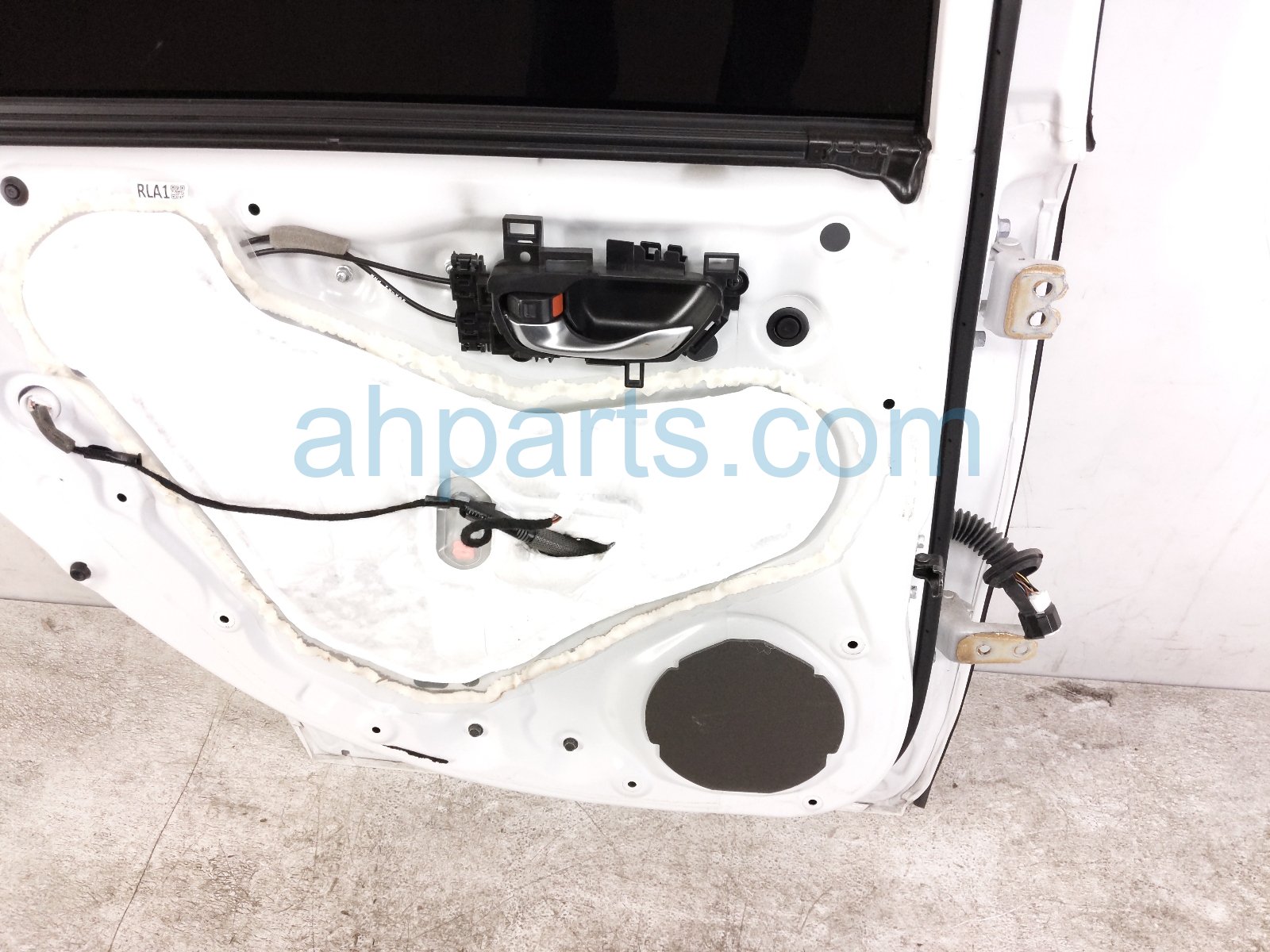 2024 Honda Accord Rear Driver Door White No Inside Trim 67550 30A A00ZZ Replacement 2024 Honda Accord Rear Driver Door White No Inside Trim 67550 30A A00ZZ Replacement thumbnail