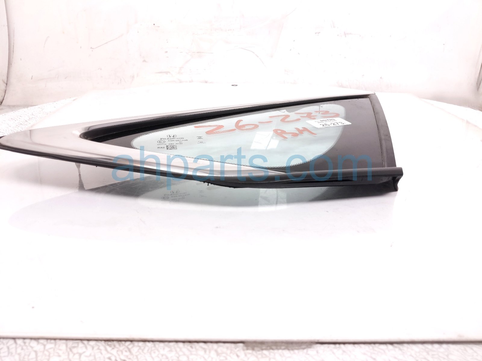 2024 Honda Accord Passenger Quarter Window Glass 73500 30A A01 Replacement 2024 Honda Accord Passenger Quarter Window Glass 73500 30A A01 Replacement thumbnail