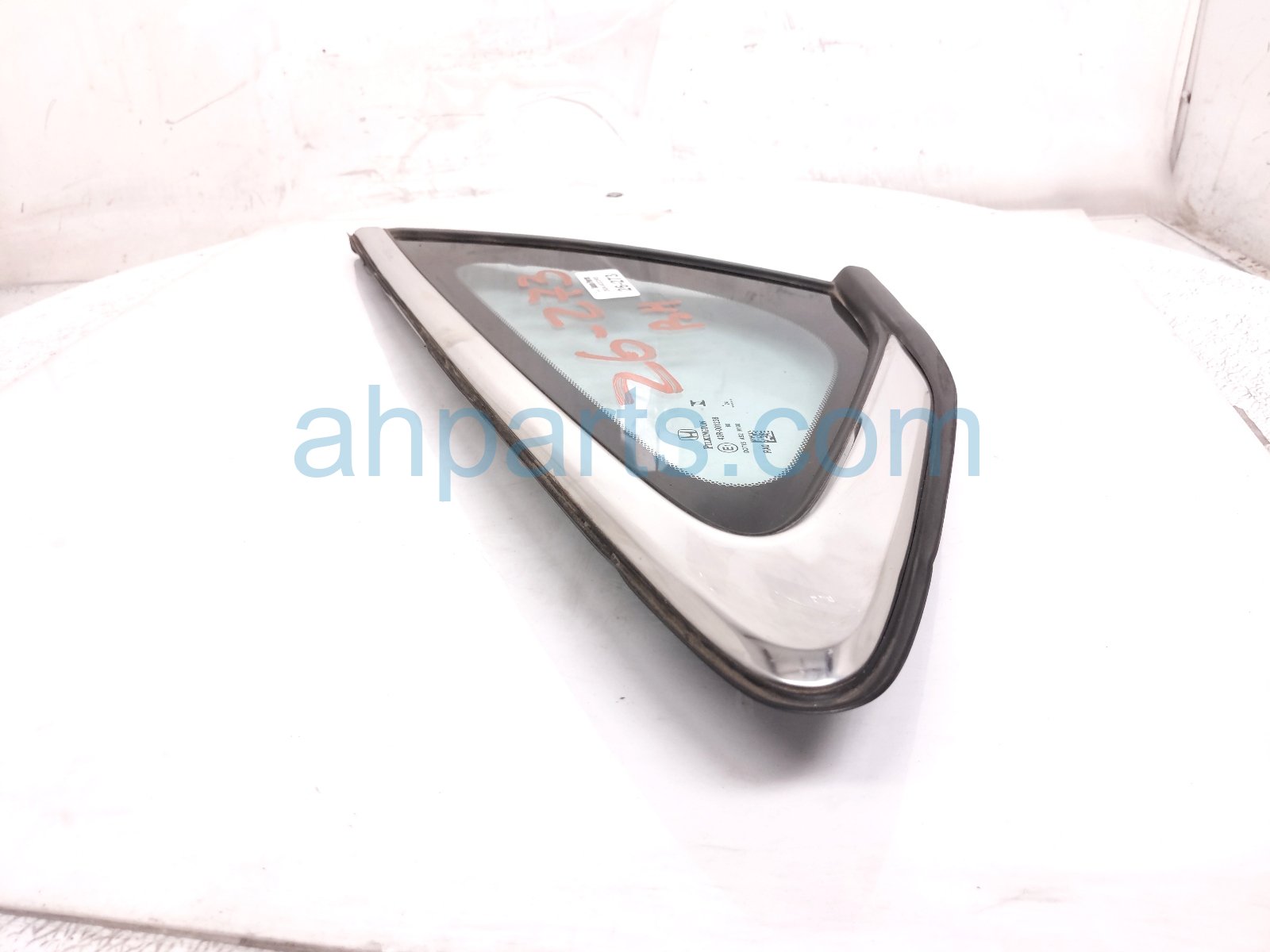 2024 Honda Accord Passenger Quarter Window Glass 73500 30A A01 Replacement 2024 Honda Accord Passenger Quarter Window Glass 73500 30A A01 Replacement thumbnail