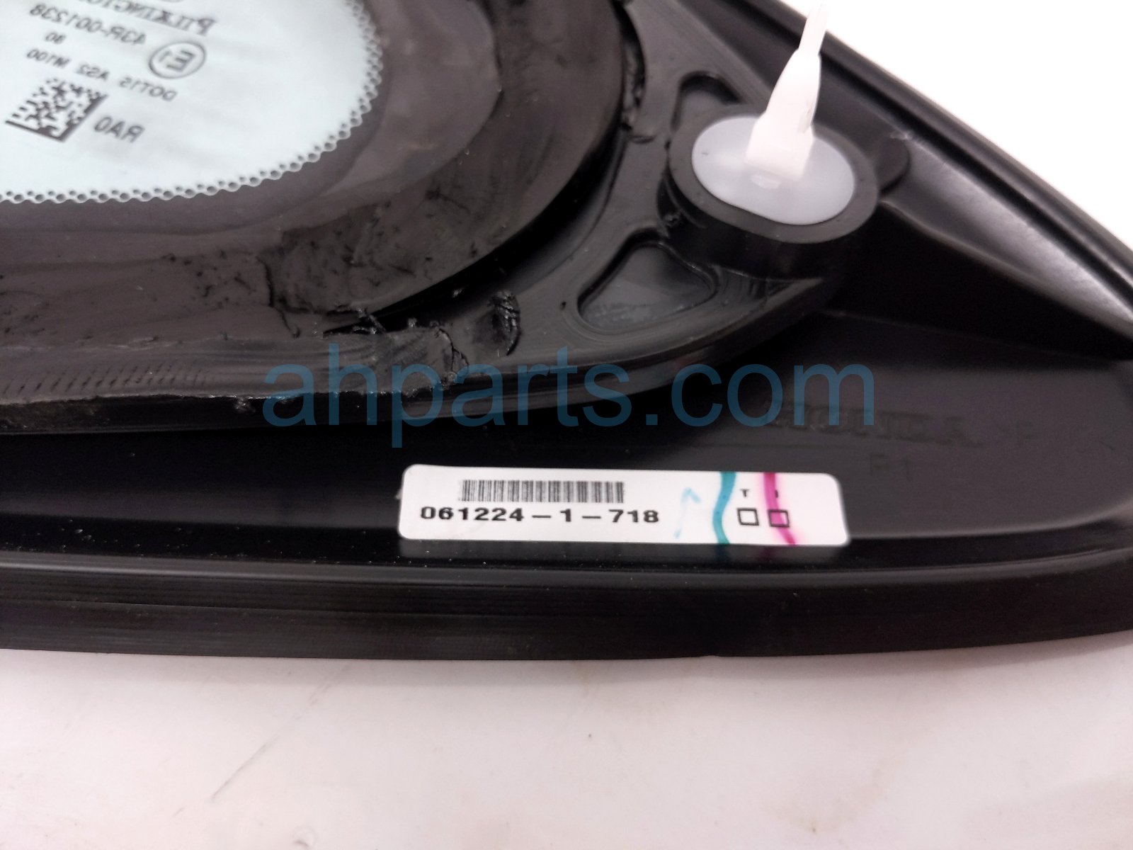2024 Honda Accord Passenger Quarter Window Glass 73500 30A A01 Replacement 2024 Honda Accord Passenger Quarter Window Glass 73500 30A A01 Replacement thumbnail