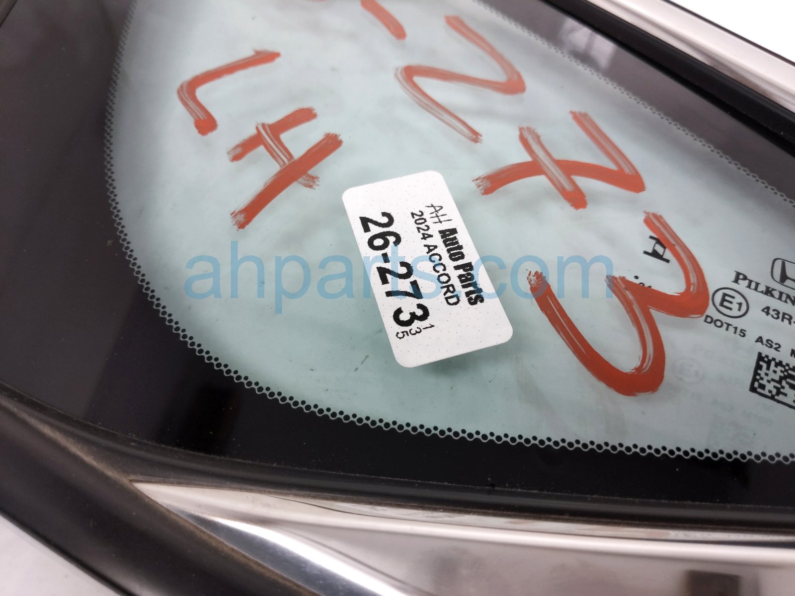 2024 Honda Accord Driver Quarter Window Glass 73550 30A A01 Replacement 2024 Honda Accord Driver Quarter Window Glass 73550 30A A01 Replacement thumbnail