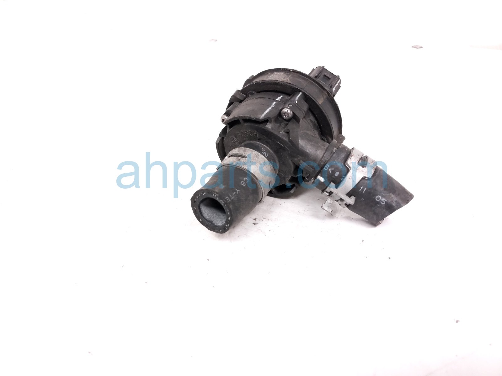 2021 Honda CR V 3 way Electric Valve / Water Pump 79961 TRT 003 Replacement 2021 Honda CR V 3 way Electric Valve / Water Pump 79961 TRT 003 Replacement thumbnail