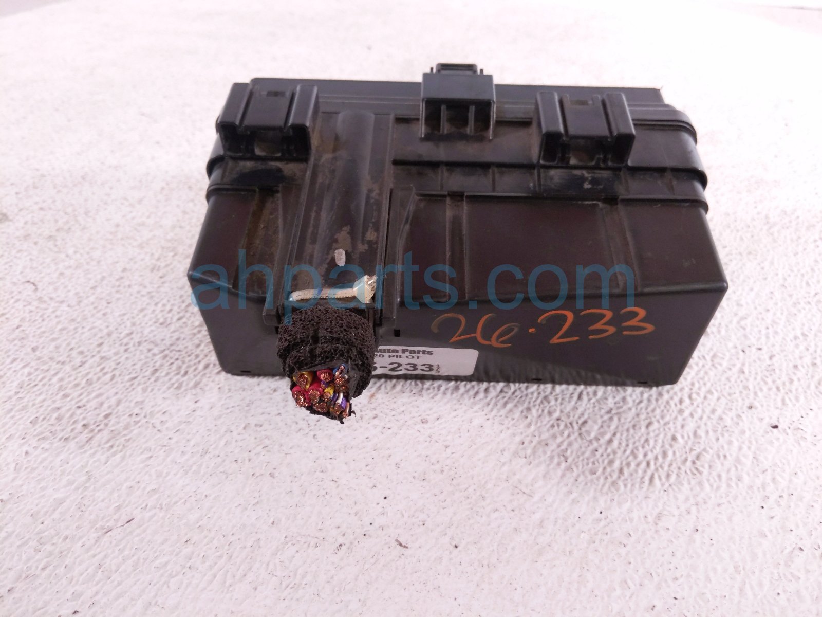 2020 Honda Pilot Engine Room Fuse Box 3.5l Awd 32100 TG7 A14 Replacement 2020 Honda Pilot Engine Room Fuse Box 3.5l Awd 32100 TG7 A14 Replacement thumbnail