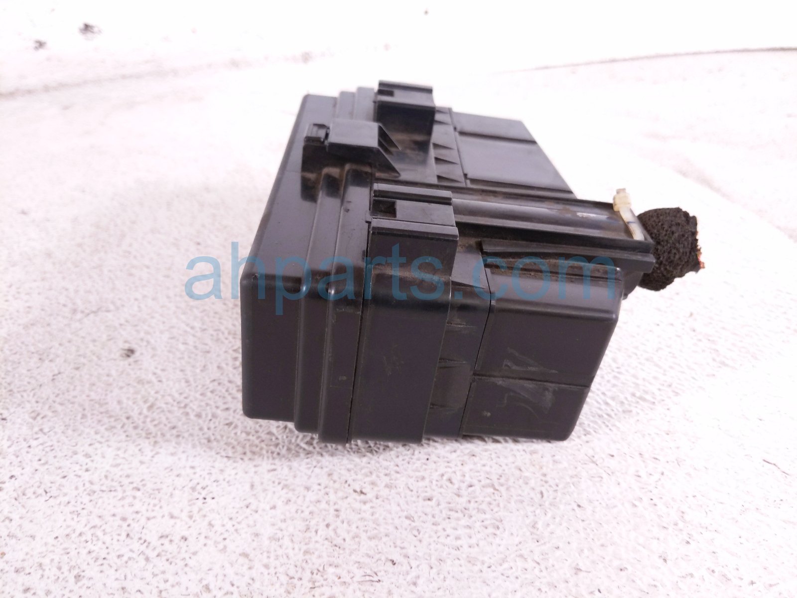 2020 Honda Pilot Engine Room Fuse Box 3.5l Awd 32100 TG7 A14 Replacement 2020 Honda Pilot Engine Room Fuse Box 3.5l Awd 32100 TG7 A14 Replacement thumbnail