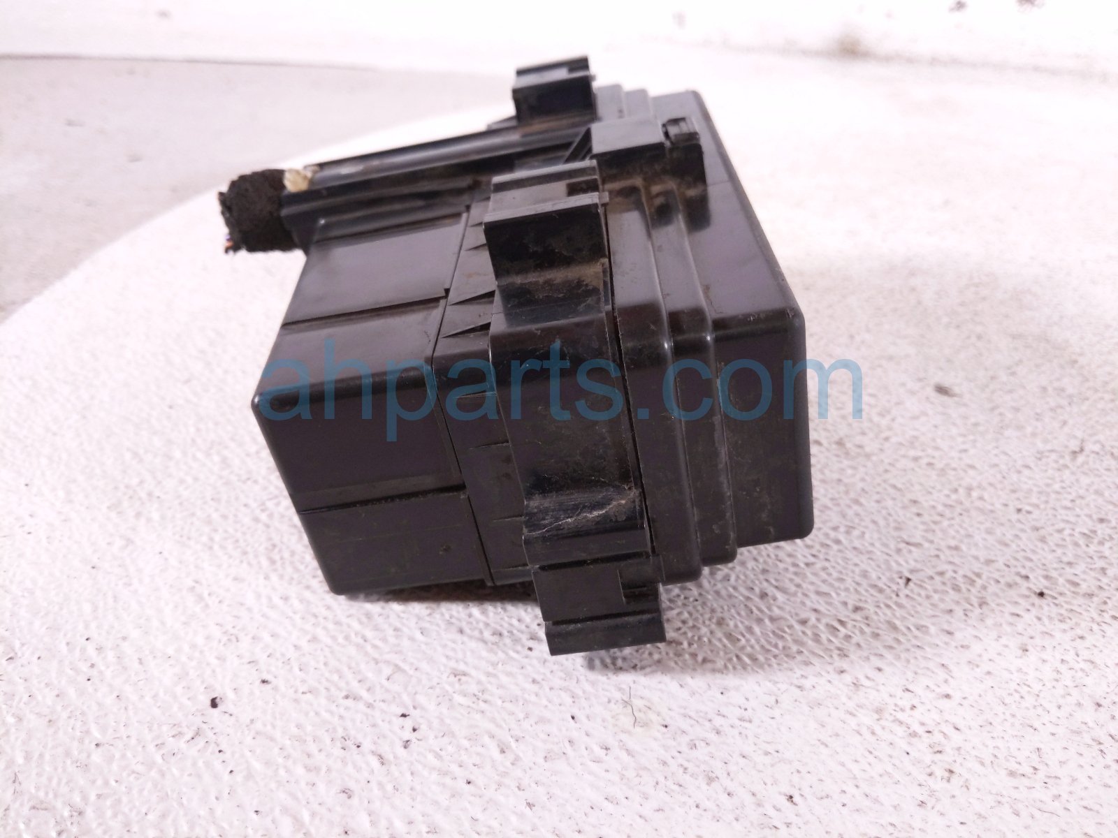 2020 Honda Pilot Engine Room Fuse Box 3.5l Awd 32100 TG7 A14 Replacement 2020 Honda Pilot Engine Room Fuse Box 3.5l Awd 32100 TG7 A14 Replacement thumbnail