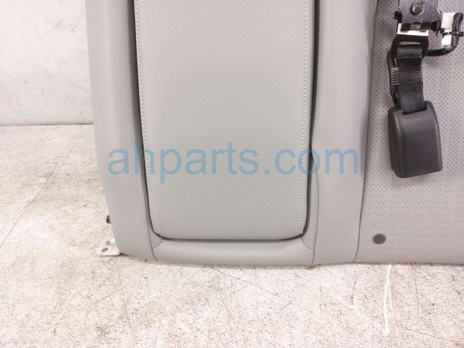 2025 Honda Civic (2nd Row) Rear Driver 2nd Row Seat Back W/arm grey 82521 T65 A71ZB Replacement 2025 Honda Civic (2nd Row) Rear Driver 2nd Row Seat Back W/arm grey 82521 T65 A71ZB Replacement thumbnail