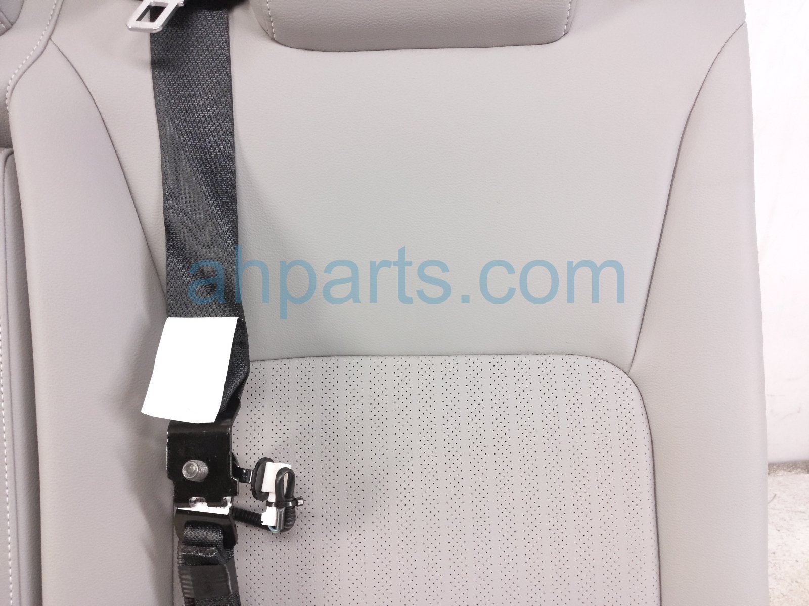 2025 Honda Civic (2nd Row) Rear Driver 2nd Row Seat Back W/arm grey 82521 T65 A71ZB Replacement 2025 Honda Civic (2nd Row) Rear Driver 2nd Row Seat Back W/arm grey 82521 T65 A71ZB Replacement thumbnail