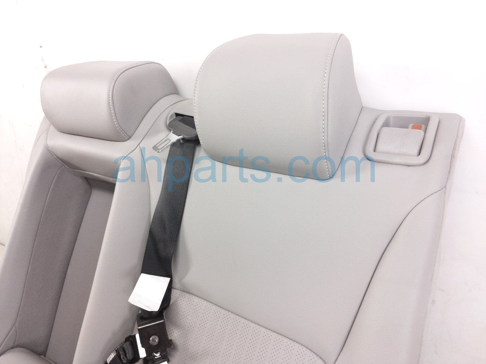 2025 Honda Civic (2nd Row) Rear Driver 2nd Row Seat Back W/arm grey 82521 T65 A71ZB Replacement 2025 Honda Civic (2nd Row) Rear Driver 2nd Row Seat Back W/arm grey 82521 T65 A71ZB Replacement thumbnail