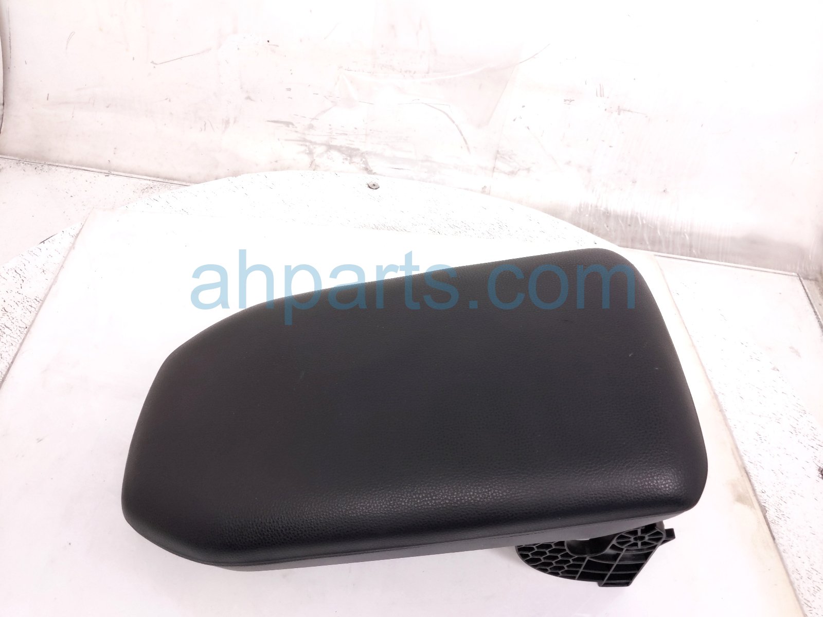 2019 Toyota Rav 4 Center Console Lid/armrest Black 58920 0R010 C0 Replacement 2019 Toyota Rav 4 Center Console Lid/armrest Black 58920 0R010 C0 Replacement thumbnail