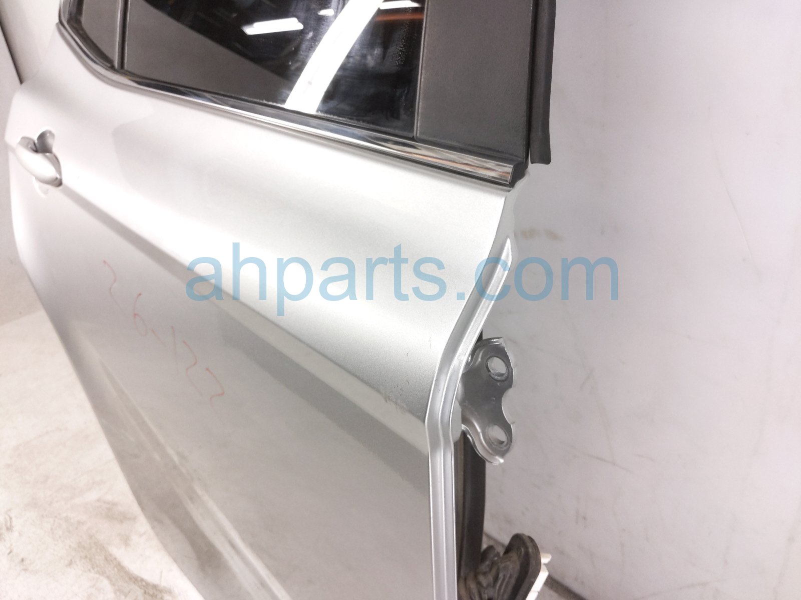 2018 Toyota Camry Rear Passenger Door Silver No Inside Trim 67003 33270 Replacement 2018 Toyota Camry Rear Passenger Door Silver No Inside Trim 67003 33270 Replacement thumbnail