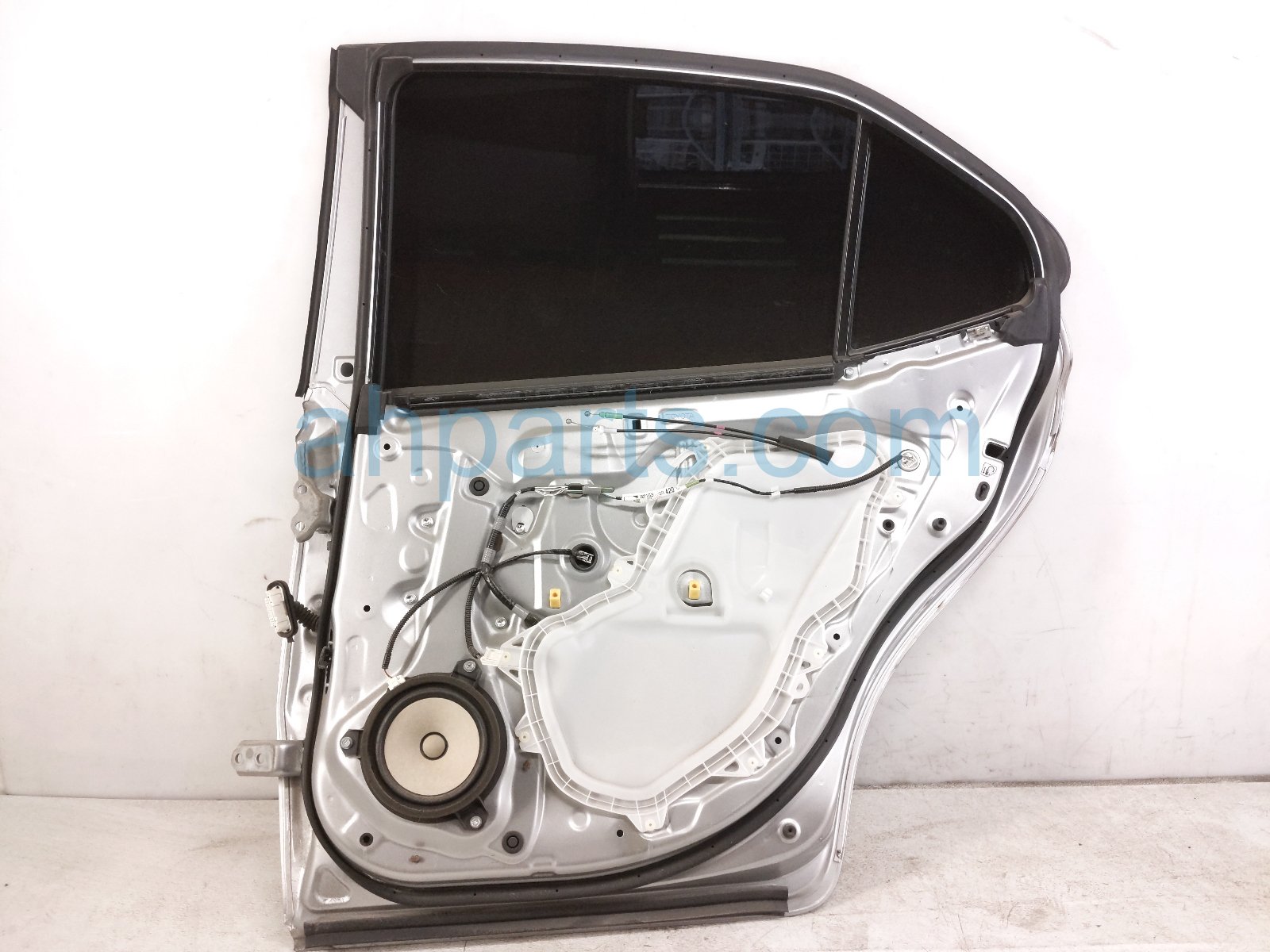 2018 Toyota Camry Rear Passenger Door Silver No Inside Trim 67003 33270 Replacement 2018 Toyota Camry Rear Passenger Door Silver No Inside Trim 67003 33270 Replacement thumbnail