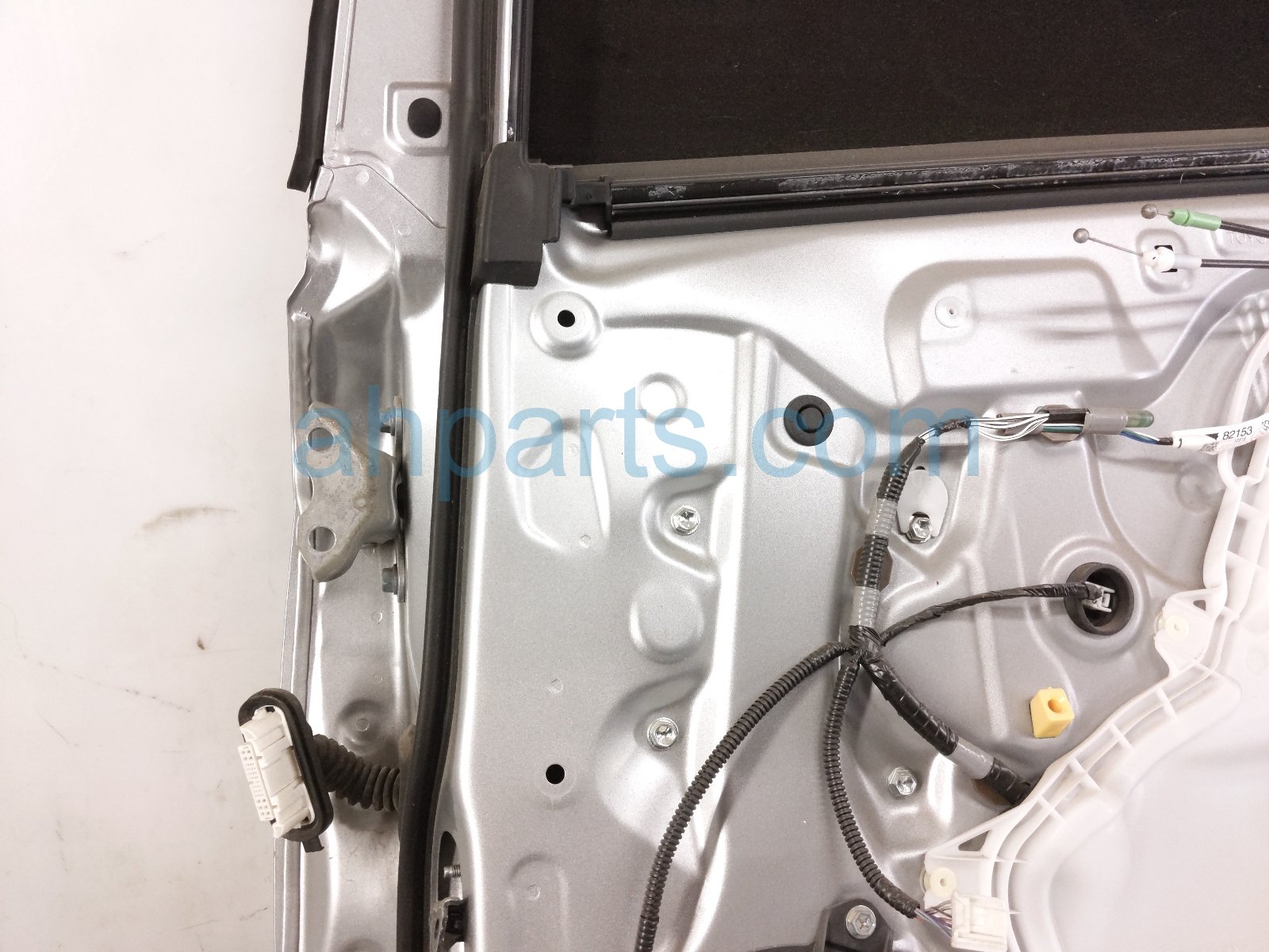 2018 Toyota Camry Rear Passenger Door Silver No Inside Trim 67003 33270 Replacement 2018 Toyota Camry Rear Passenger Door Silver No Inside Trim 67003 33270 Replacement thumbnail
