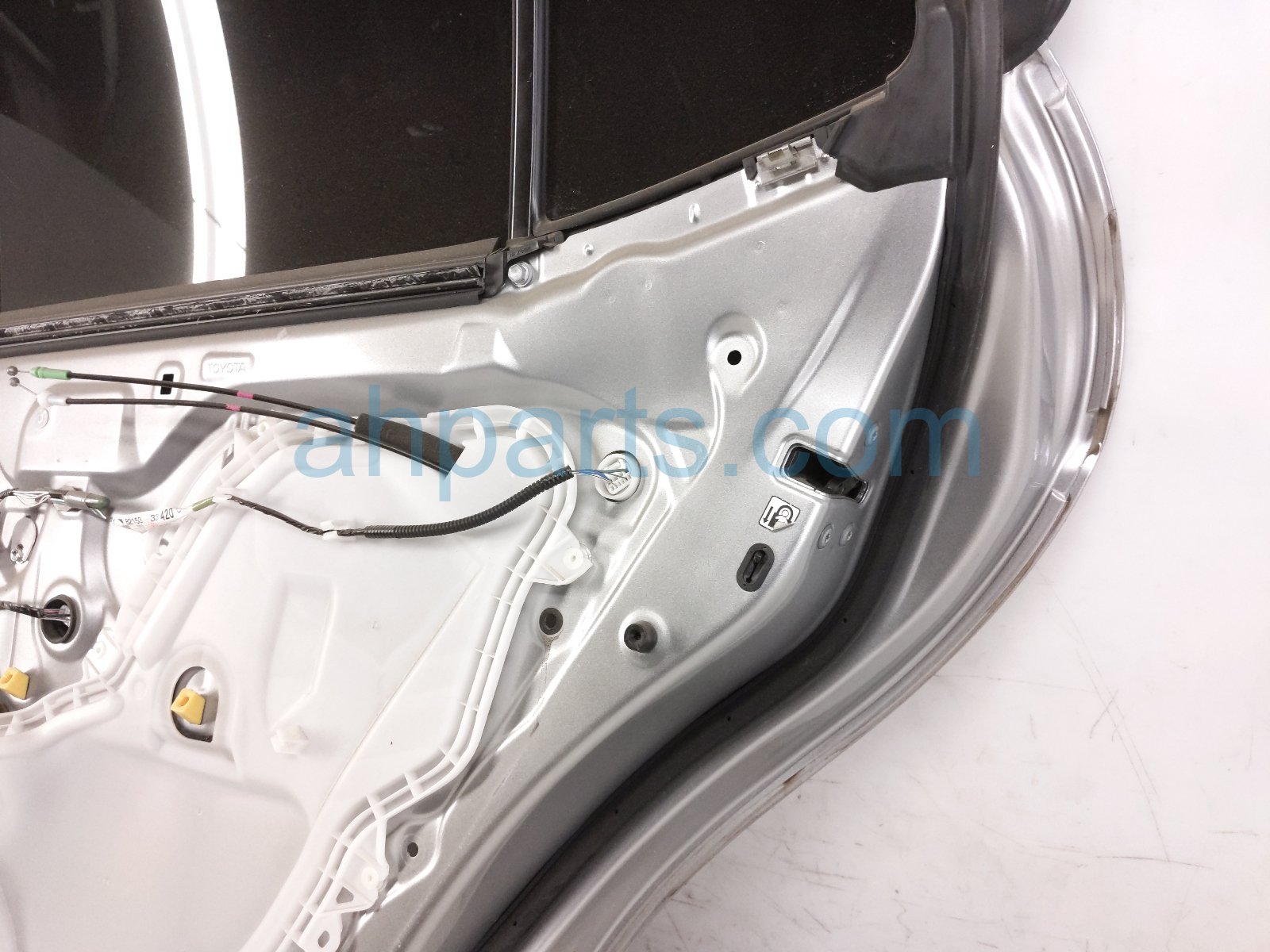 2018 Toyota Camry Rear Passenger Door Silver No Inside Trim 67003 33270 Replacement 2018 Toyota Camry Rear Passenger Door Silver No Inside Trim 67003 33270 Replacement thumbnail