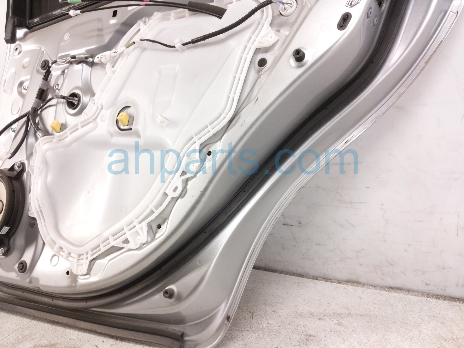 2018 Toyota Camry Rear Passenger Door Silver No Inside Trim 67003 33270 Replacement 2018 Toyota Camry Rear Passenger Door Silver No Inside Trim 67003 33270 Replacement thumbnail