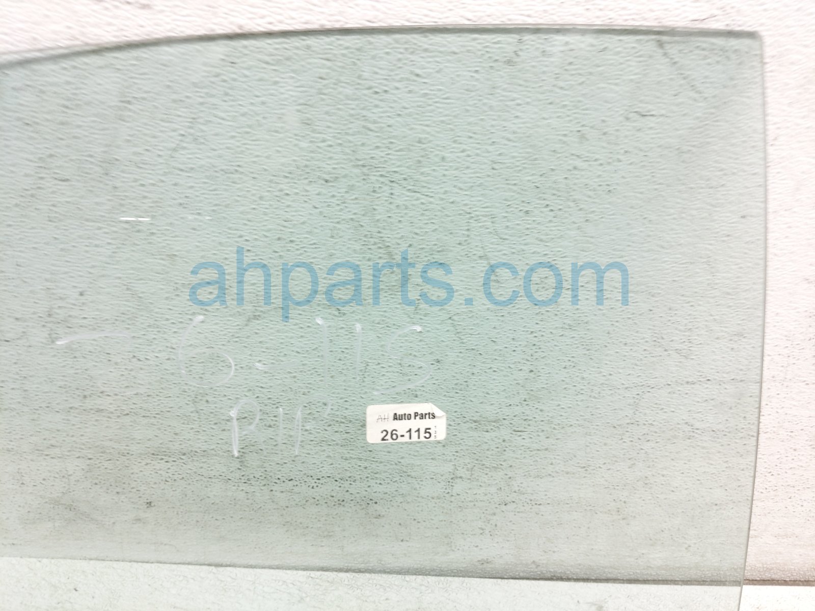 2020 Toyota Camry Rear Passenger Door Glass Window 68103 06300 Replacement 2020 Toyota Camry Rear Passenger Door Glass Window 68103 06300 Replacement thumbnail