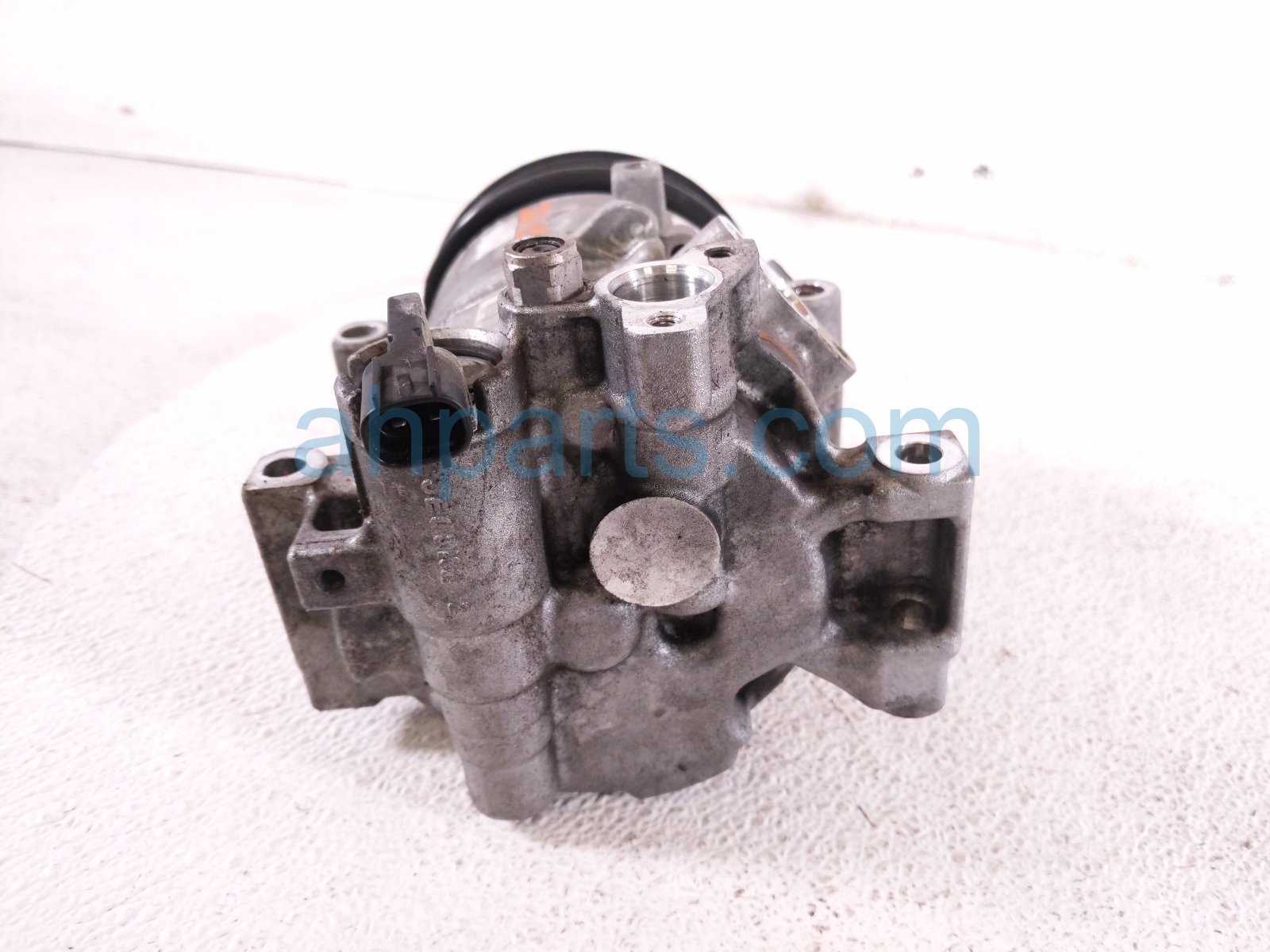 2021 Toyota C HR Air + Clutch Core Core Ac Pump / Compressor 88310 12B10 Replacement 2021 Toyota C HR Air + Clutch Core Core Ac Pump / Compressor 88310 12B10 Replacement thumbnail