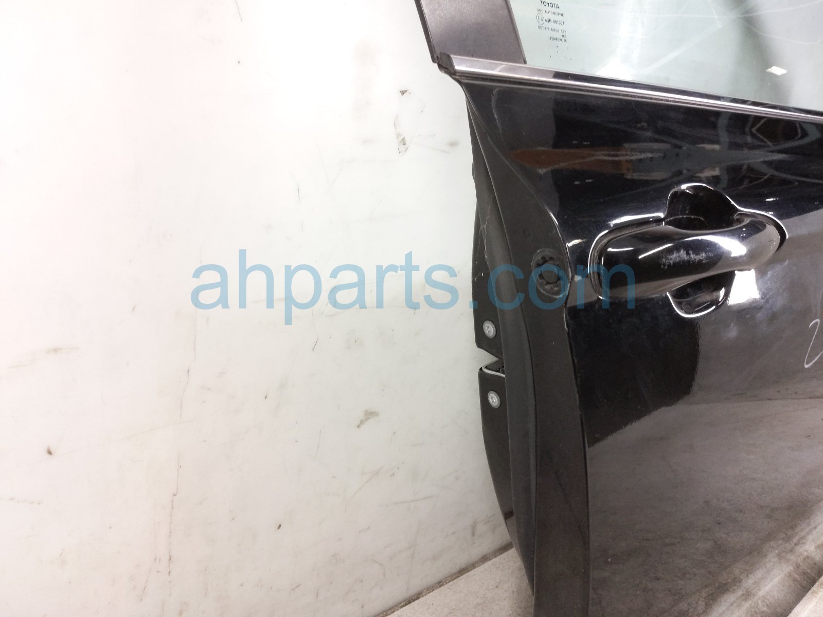 2020 Toyota Camry Front Passenger Door Black No Mirror/trim 67001 06281 Replacement 2020 Toyota Camry Front Passenger Door Black No Mirror/trim 67001 06281 Replacement thumbnail
