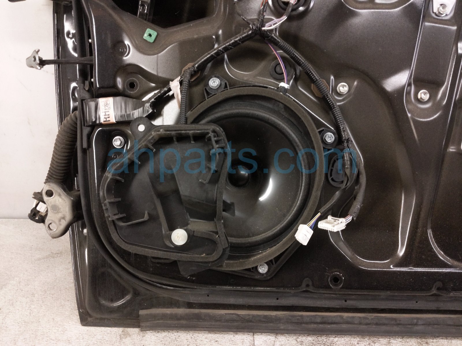 2020 Toyota Camry Front Passenger Door Black No Mirror/trim 67001 06281 Replacement 2020 Toyota Camry Front Passenger Door Black No Mirror/trim 67001 06281 Replacement thumbnail