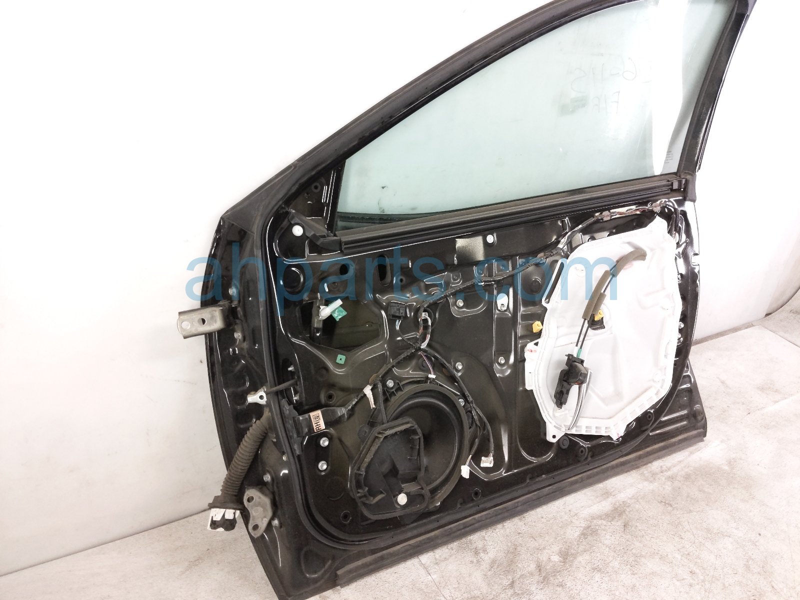 2020 Toyota Camry Front Passenger Door Black No Mirror/trim 67001 06281 Replacement 2020 Toyota Camry Front Passenger Door Black No Mirror/trim 67001 06281 Replacement thumbnail