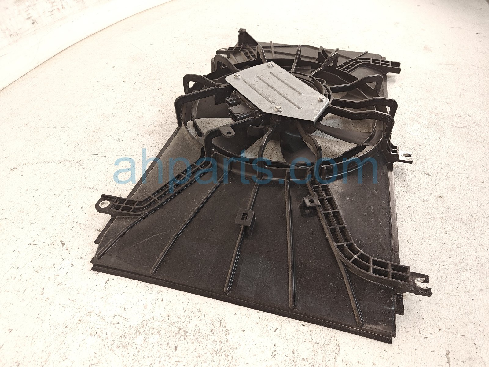 2025 Honda Civic Cooling Radiator Fan Assembly 19015 6MA J01 Replacement 2025 Honda Civic Cooling Radiator Fan Assembly 19015 6MA J01 Replacement thumbnail