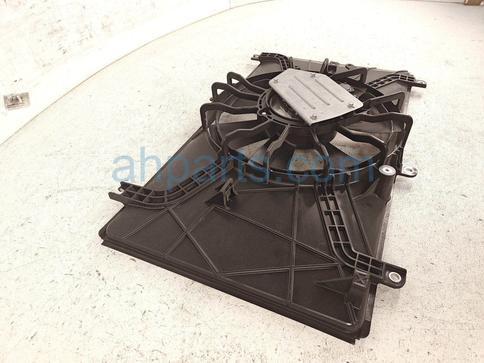 2025 Honda Civic Cooling Radiator Fan Assembly 19015 6MA J01 Replacement 2025 Honda Civic Cooling Radiator Fan Assembly 19015 6MA J01 Replacement thumbnail