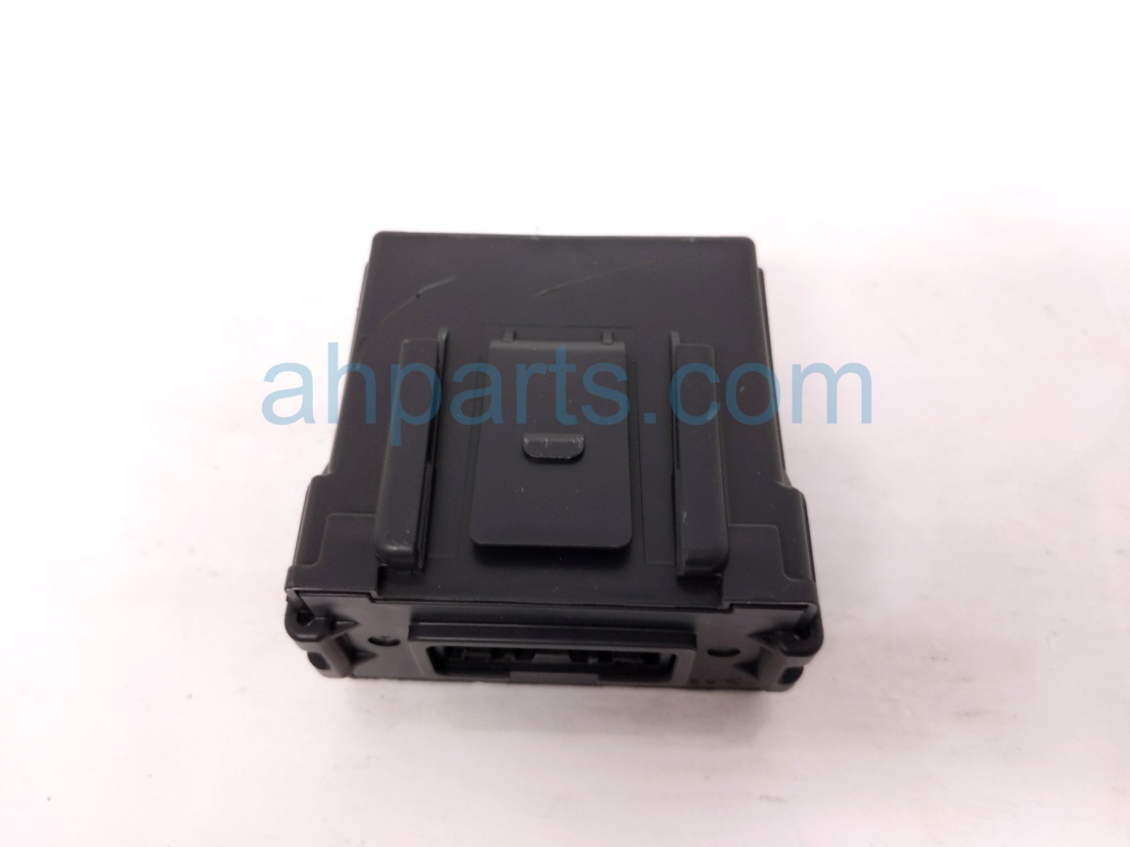 2026 Nissan Sentra Keyless Entry Antenna Fl 285T3 7SF1A Replacement 2026 Nissan Sentra Keyless Entry Antenna Fl 285T3 7SF1A Replacement thumbnail