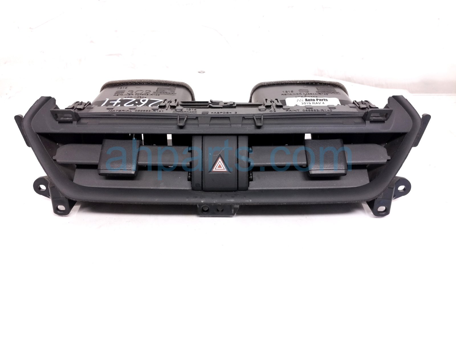 Toyota CENTER DASH AIR VENT W/HAZARD - BLK Toyota CENTER DASH AIR VENT W/HAZARD - BLK