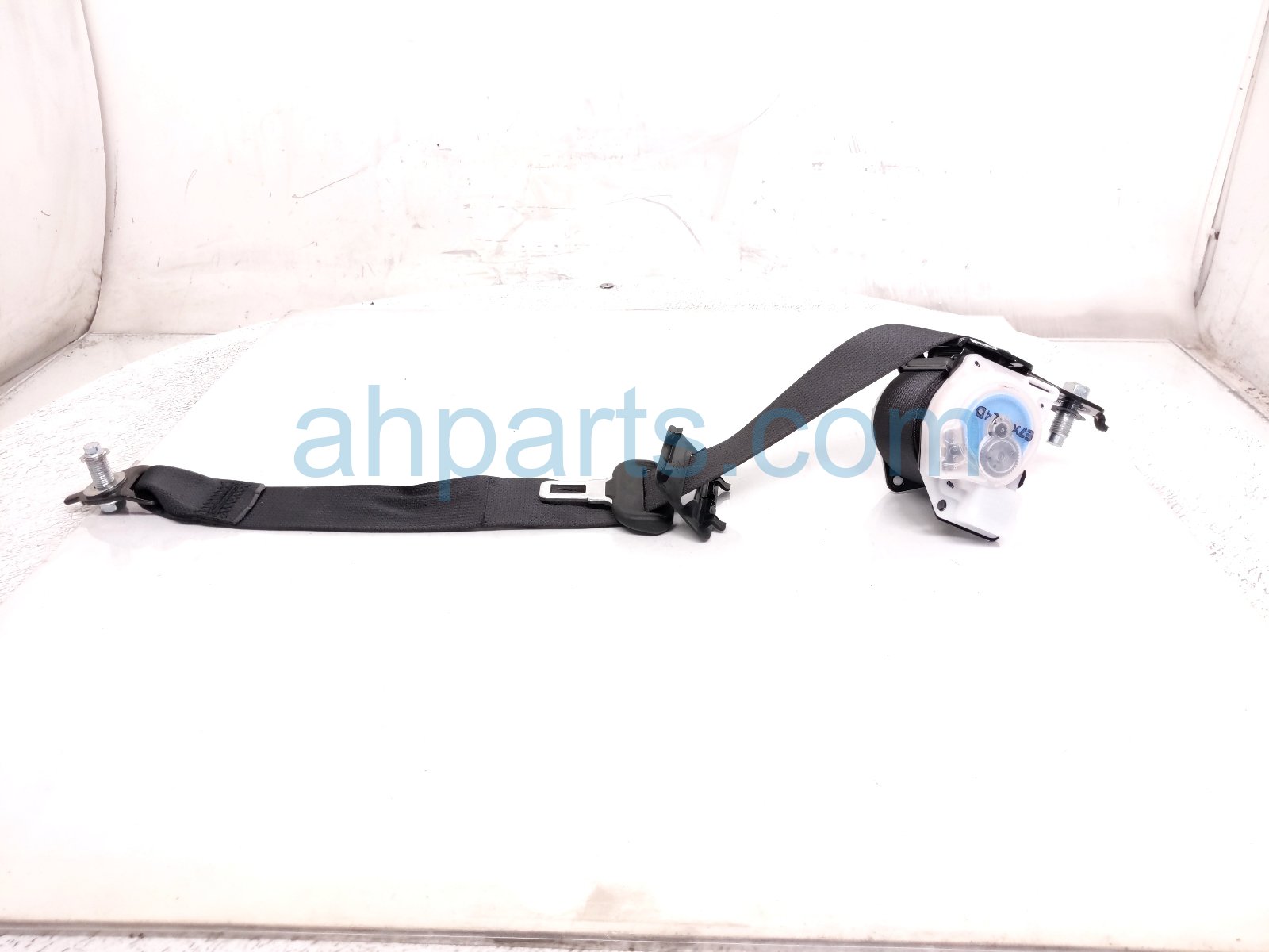 Infiniti REAR MID SEAT BELT RETRACTOR - BLACK