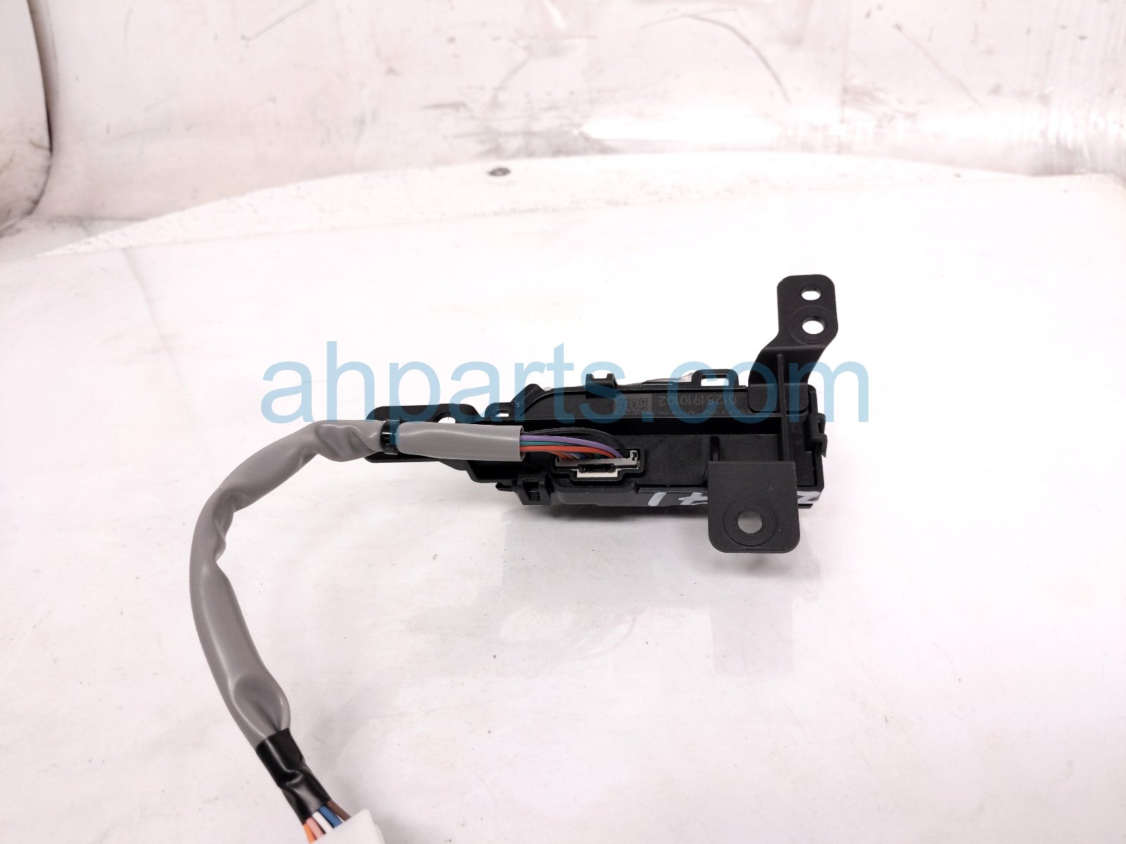 2019 Toyota Rav 4 A/t Shifter Indicator 2.5l Fwd 35978 0R010 Replacement 2019 Toyota Rav 4 A/t Shifter Indicator 2.5l Fwd 35978 0R010 Replacement thumbnail