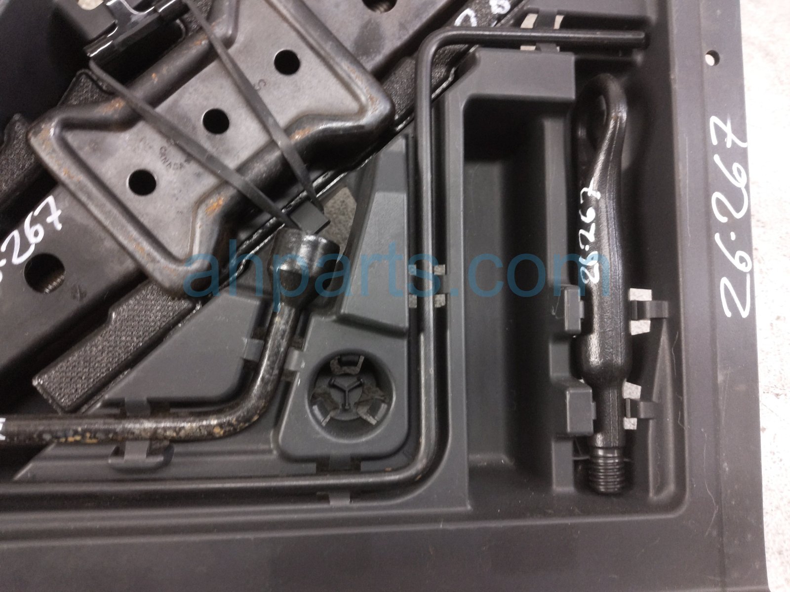 2015 Lexus Rx450h Jack & Tools W/storage Tray Assy 64991 0E020 Replacement 2015 Lexus Rx450h Jack & Tools W/storage Tray Assy 64991 0E020 Replacement thumbnail