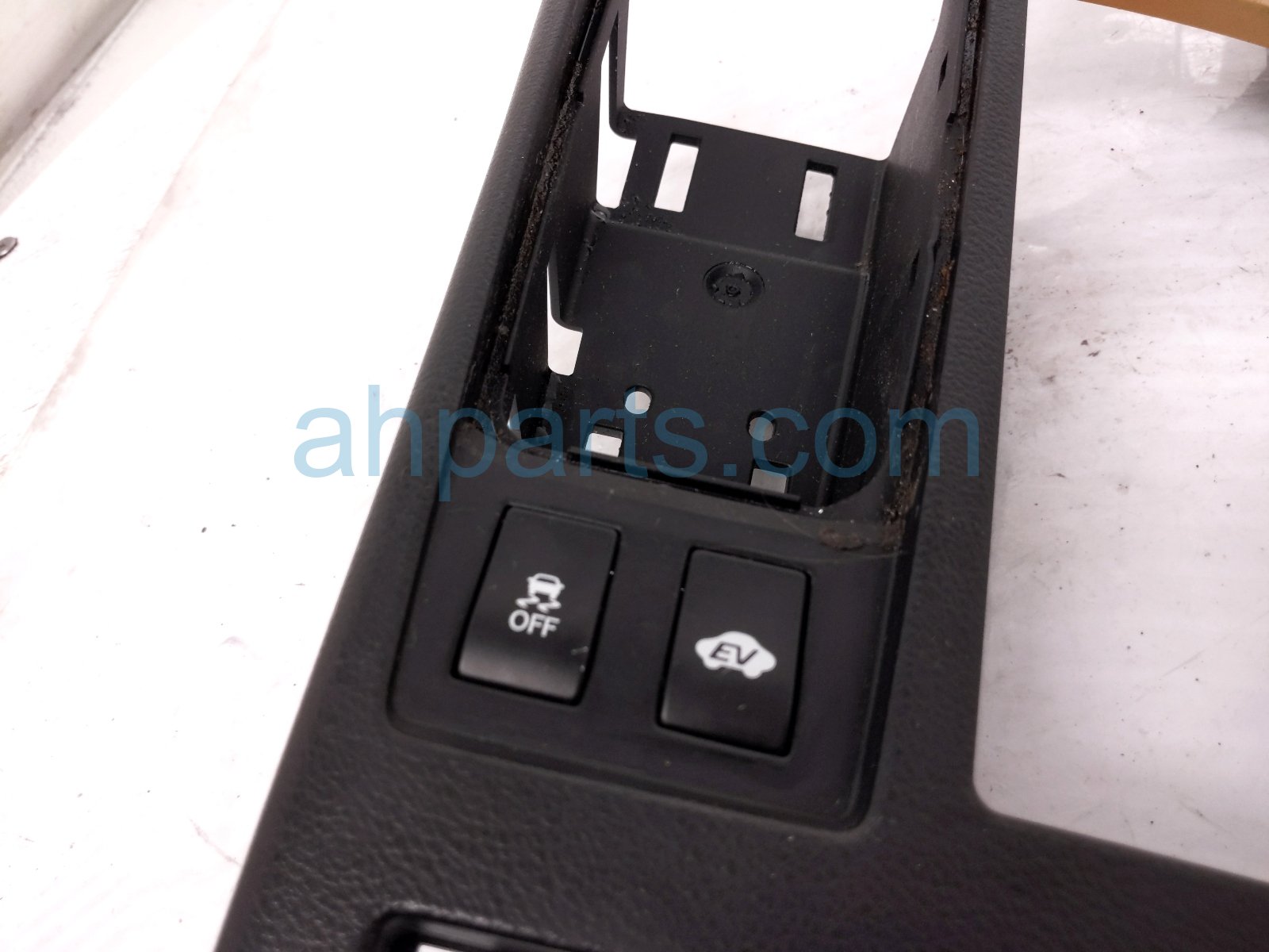 2015 Lexus Rx450h Center Console Shifter Bezel Black 58804 0E130 C4 Replacement 2015 Lexus Rx450h Center Console Shifter Bezel Black 58804 0E130 C4 Replacement thumbnail