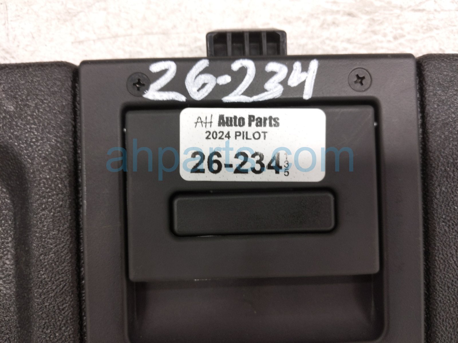 2024 Honda Pilot Cargo Room Floor Board Lid Black 84551 T90 A01ZA Replacement 2024 Honda Pilot Cargo Room Floor Board Lid Black 84551 T90 A01ZA Replacement thumbnail