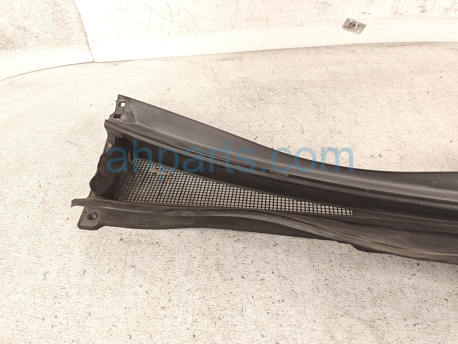 2022 Toyota Sienna Cover Windshield Wiper Cowl Grille Panel 55708 08050 Replacement 2022 Toyota Sienna Cover Windshield Wiper Cowl Grille Panel 55708 08050 Replacement thumbnail