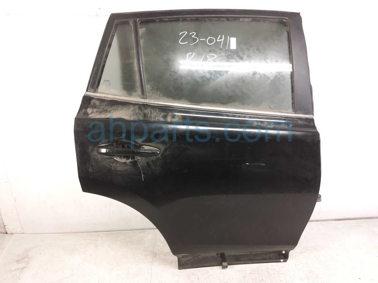 $350 Toyota RR/RH DOOR - BLACK - NO INSIDE TRIM