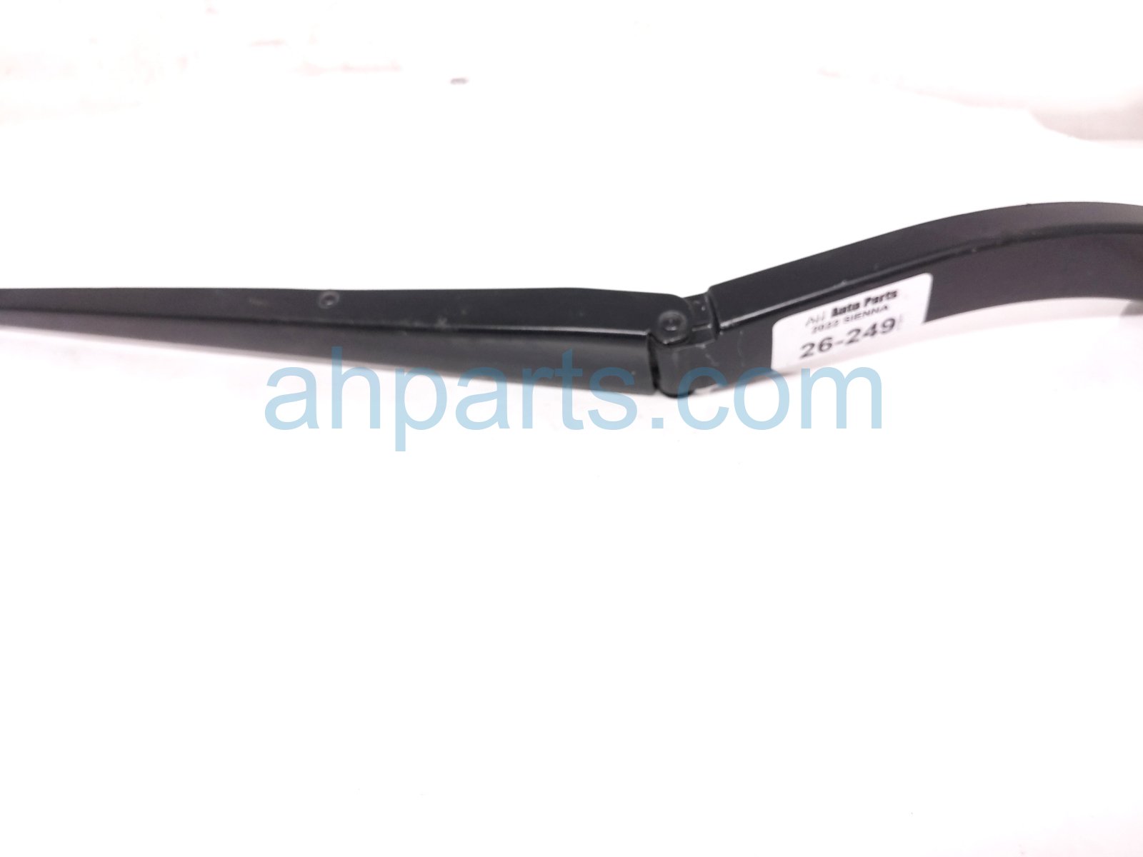 2022 Toyota Sienna Driver Windshield Wiper Arm 85221 08040 Replacement 2022 Toyota Sienna Driver Windshield Wiper Arm 85221 08040 Replacement thumbnail