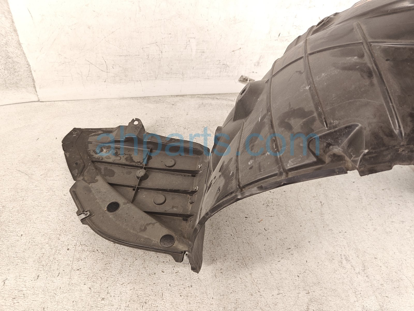 2024 Nissan Altima Front Driver Inner Fender Liner 63841 6CA1B Replacement 2024 Nissan Altima Front Driver Inner Fender Liner 63841 6CA1B Replacement thumbnail