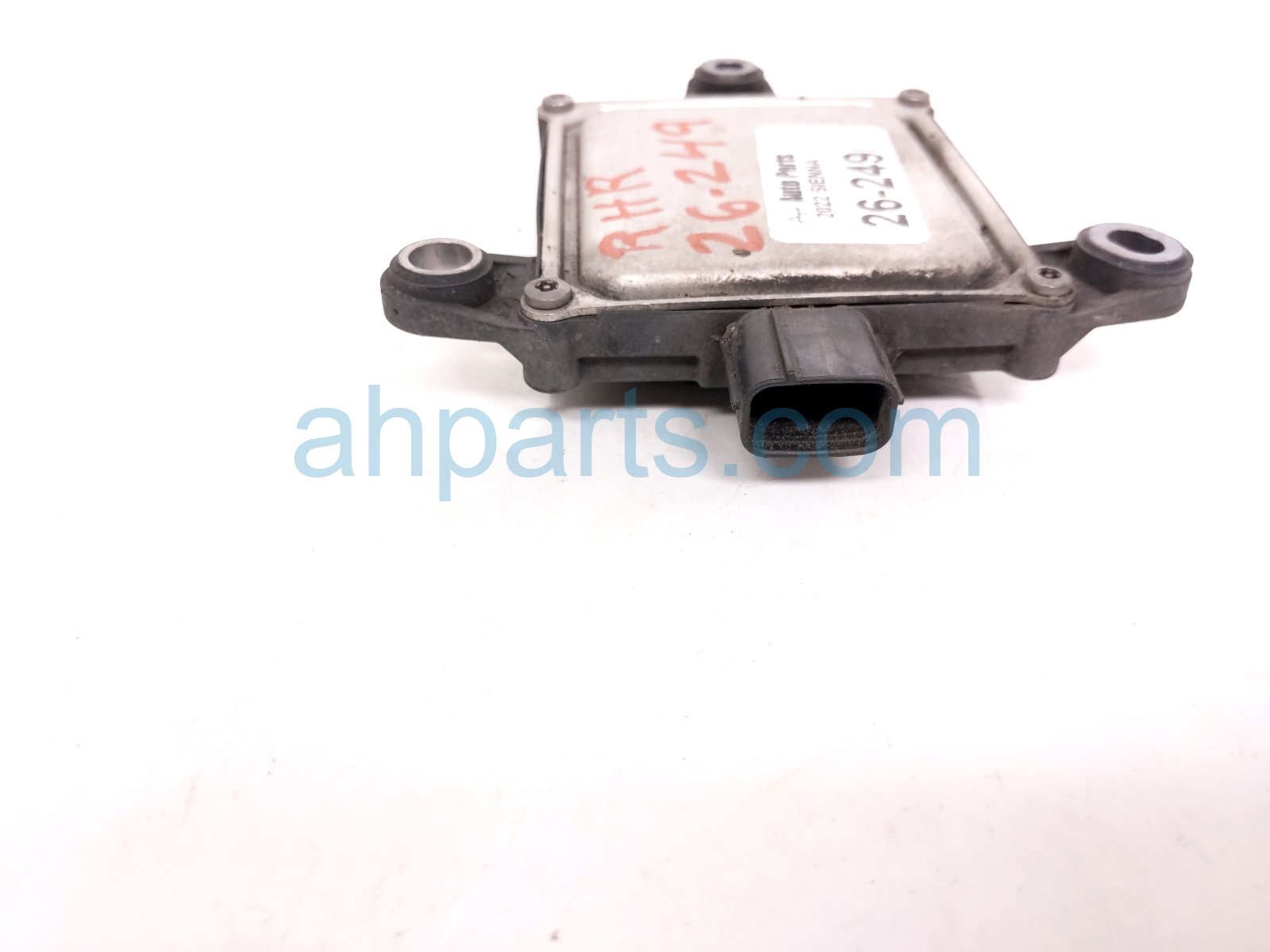 2022 Toyota Sienna Rear Passenger Blind Spot Radar Sensor 88162 08060 Replacement 2022 Toyota Sienna Rear Passenger Blind Spot Radar Sensor 88162 08060 Replacement thumbnail